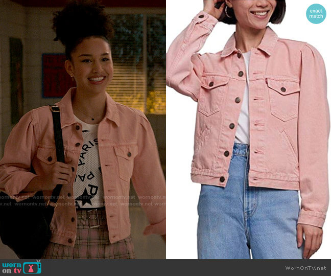 Levis Original Puff Sleeve Trucker Jacket in Chalky Blush worn by Gina (Sofia Wylie) on High School Musical The Musical The Series