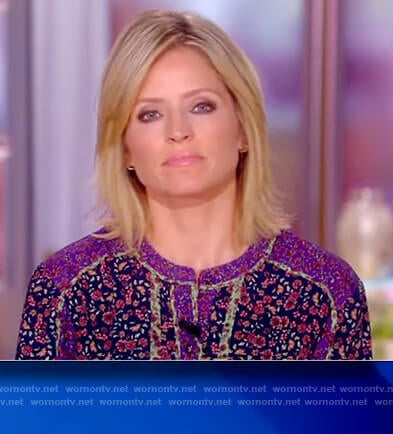 Sara’s purple floral print dress on The View