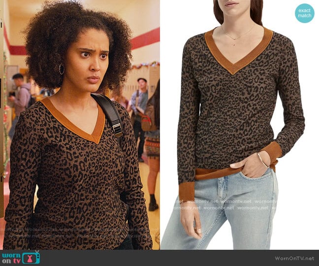 Scotch & Soda Leopard Pattern V-Neck Sweater worn by Fabiola Torres (Lee Rodriguez) on Never Have I Ever