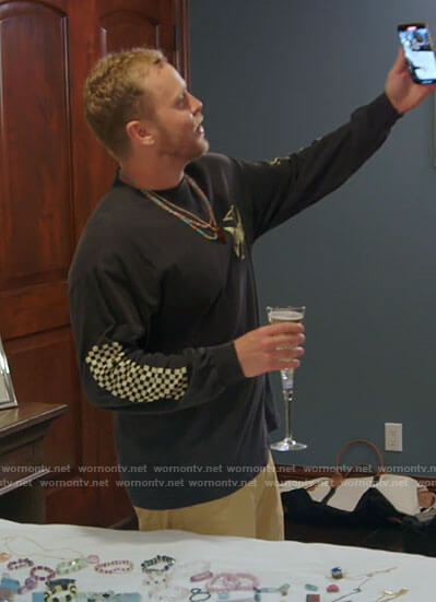 Spencer’s black checkerboard sleeve tee on The Hills New Beginnings