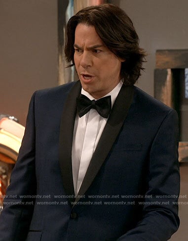 Spencer’s blue tux jacket on iCarly