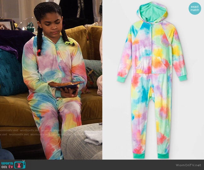 Cat & Jack Hooded Tie Dye Pajama Jumpsuit worn by Millicent (Jaidyn Triplett) on iCarly