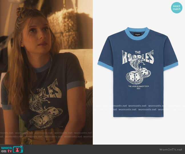 The Kooples Blue Cotton T-shirt with Snake Motif worn by Nomi Segal (Emily Arlook) on Grown-ish