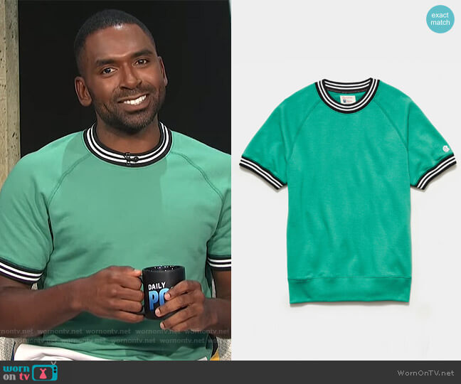 Todd Snyder Tipped Short Sleeve Sweatshirt in Greenhouse worn by Justin Sylvester on E! News