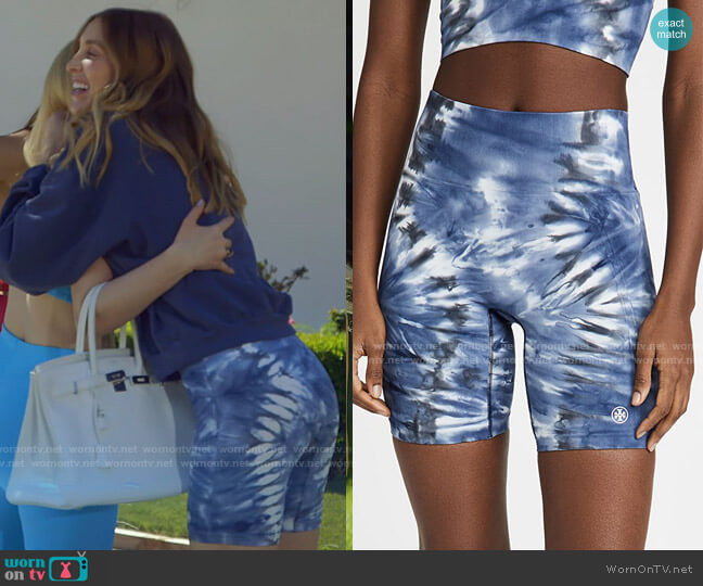 Tory Sport High-Rise Seamless Tie-Dye Bike Shorts worn by Whitney Port (Whitney Port) on The Hills New Beginnings