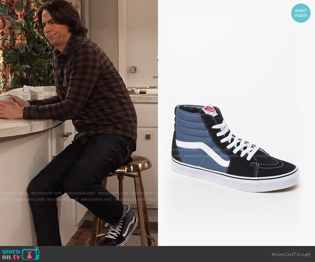 Vans SK8-HI Sneakers in Navy/White worn by Spencer Shay (Jerry Trainor) on iCarly