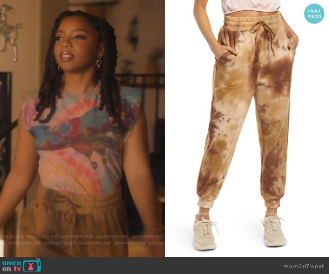 BP Tie Dye Drawstring Sweatpants worn by Jazlyn Forster (Chloe Bailey) on Grown-ish