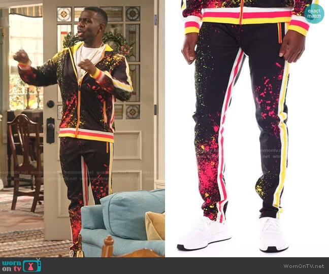 Buyers Picks Paint Splatter Jogger worn by Daniel (Warren Burke) on Family Reunion
