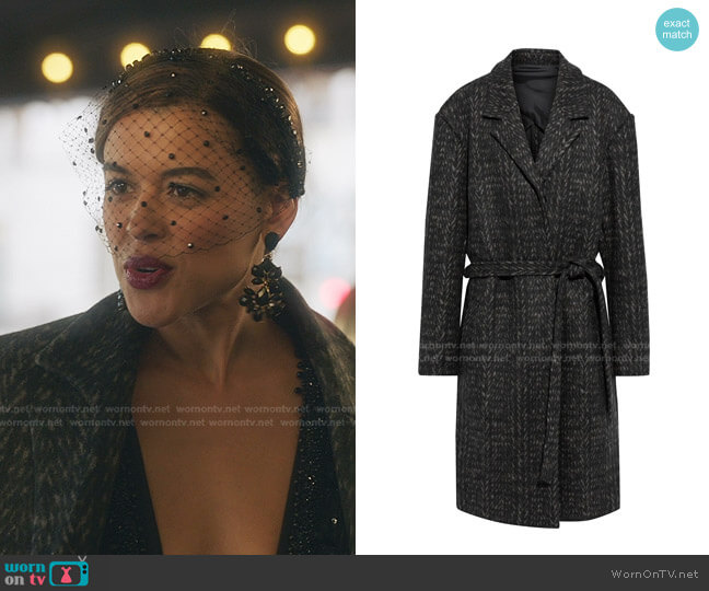 Deveaux Oversized Belted Herringbone Wool-Felt Coat worn by Julien Calloway (Jordan Alexander) on Gossip Girl