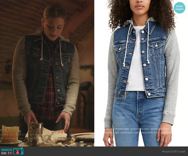 Levis Hybrid Hooded Original Trucker Jacket worn by Betty Cooper (Lili Reinhart) on Riverdale