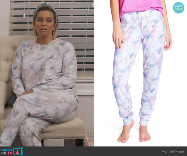 PJ Salvage Marble Print Jogger Pants worn by Robyn Dixon on The Real Housewives of Potomac