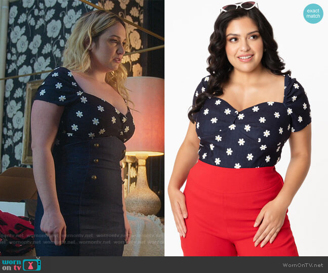 Unique Vintage Daisy Print Sweetheart Nora Top worn by Davia (Emma Hunton) on Good Trouble