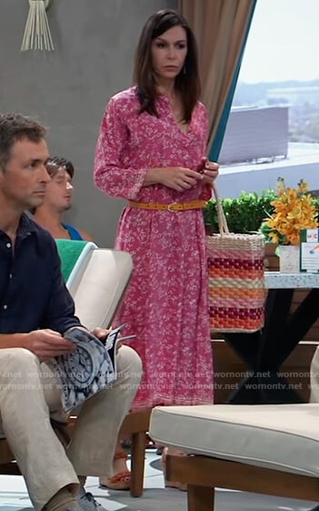 Anna’s stripe woven tote and sandals on General Hospital