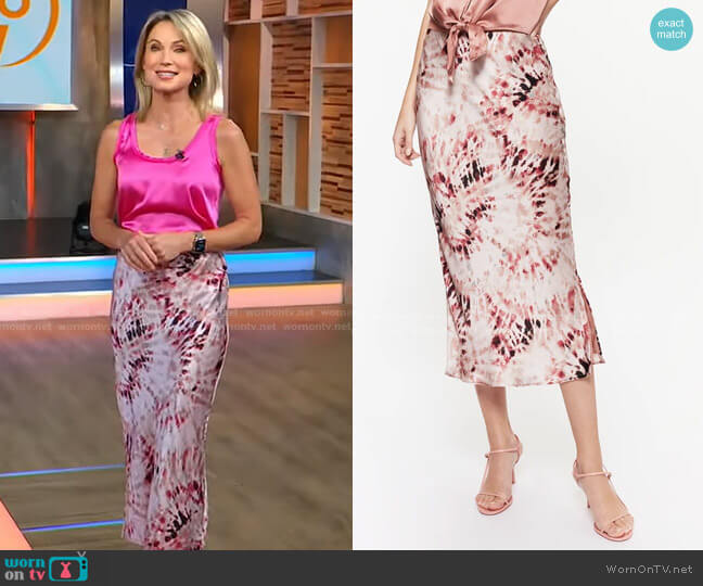Cami NYC Jessika Skirt in Blush Tie Dye worn by Amy Robach on Good Morning America