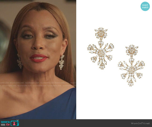 Fallon Monarch Snowflake Chandelier Earrings worn by Dominique Deveraux (Michael Michele) on Dynasty