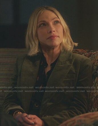 Kate’s green corduroy blazer on Gossip Girl