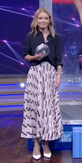 Kelly’s pink printed pleated skirt on Live with Kelly and Ryan