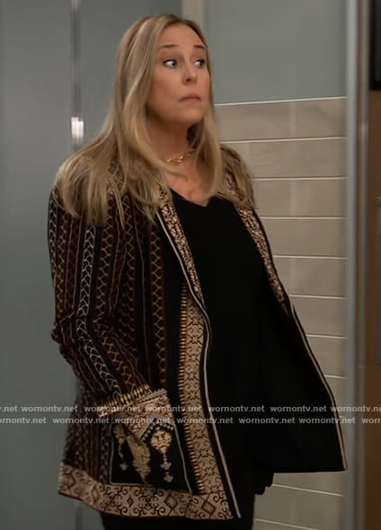 Laura’s printed blazer on General Hospital