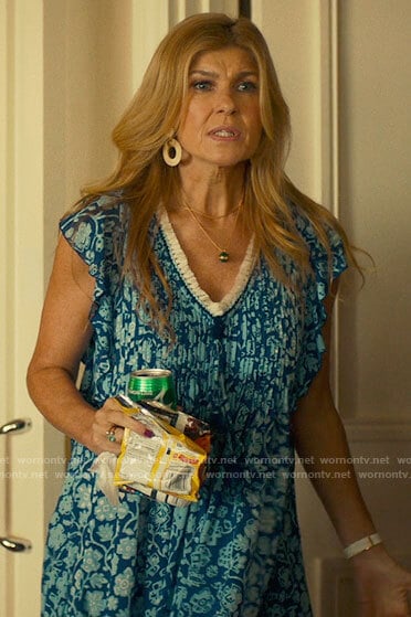 Nicole’s blue floral pintuck dress on The White Lotus