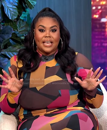 Nina’s multicolor abstract print dress on E! News Nightly Pop