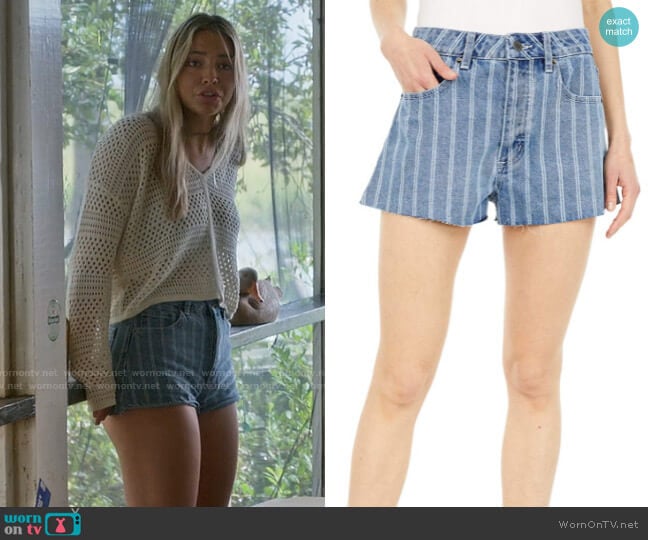 RVCA Georgie Short in Stripe worn by Sarah Cameron (Madelyn Cline) on Outer Banks