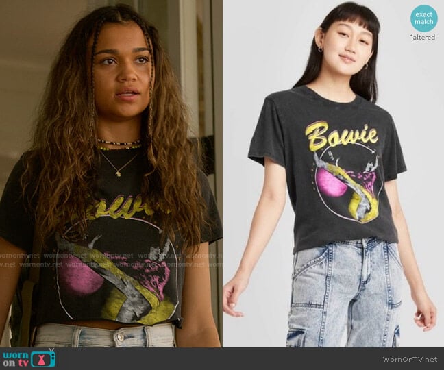 Bowie T-shirt from Target worn by Kiara Carrera (Madison Bailey) on Outer Banks