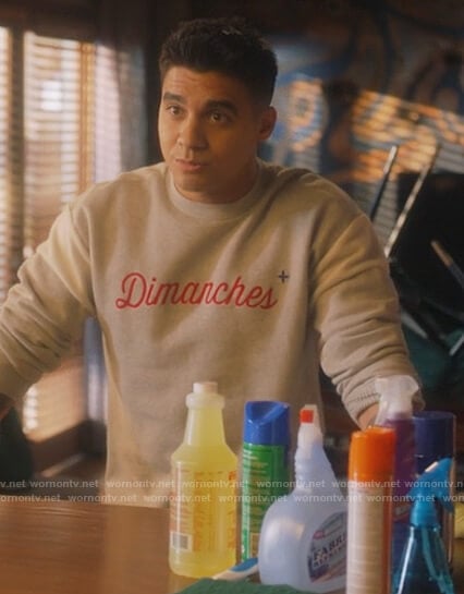 Vivek’s gray Dimanches sweatshirt on Grown-ish