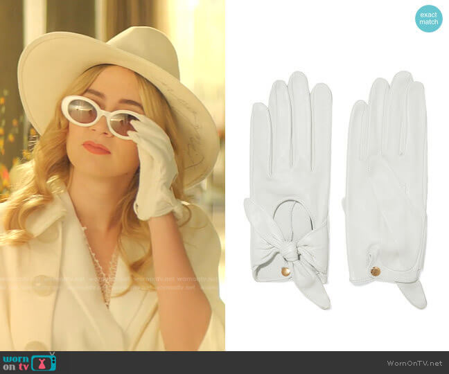 Causse Gantier Helena bow-embellished leather gloves worn by Amanda Carrington (Eliza Bennett) on Dynasty