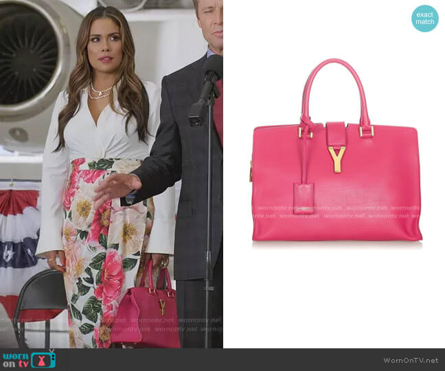 Saint Laurent Cabas Chyc Tote Bag worn by Cristal Jennings (Daniella Alonso) on Dynasty