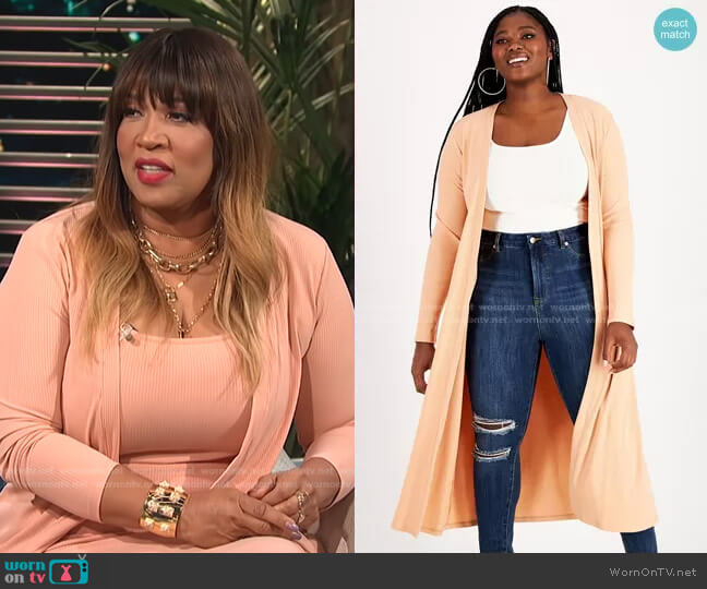 Nina Parker Trendy Plus Size Ribbed Knit Duster worn by Kym Whitley on E! News
