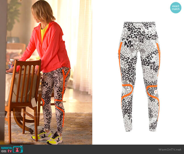 Adidas by Stella McCartney TruePace high-rise leopard-print leggings worn by Alice Pieszecki (Leisha Hailey) on The L Word Generation Q