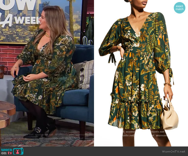 Cara Cara Millbrook Tie-Waist Floral Dress worn by Kelly Clarkson on The Kelly Clarkson Show