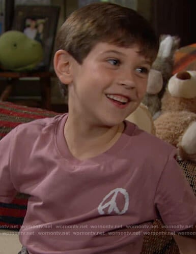 Douglas’s peace t-shirt on The Bold and the Beautiful