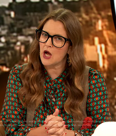 Drew’s green geometric print blouse on The Drew Barrymore Show