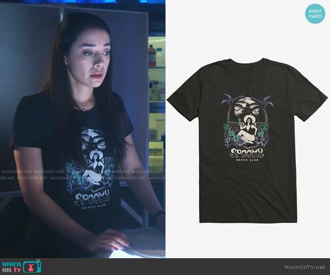 Hot Topic Spooky Beach T-Shirt worn by Ella Lopez (Aimee Garcia) on Lucifer