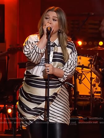 Kelly’s mixed stripe mini dress on The Kelly Clarkson Show