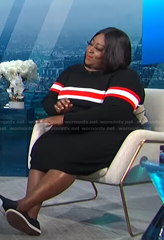 Loni’s black striped ribbed dress on E! News Daily Pop