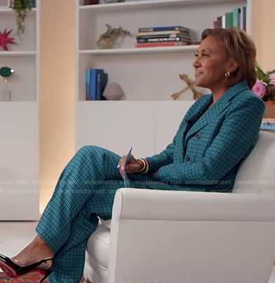 Robin’s teal houndstooth blazer and pants on Good Morning America