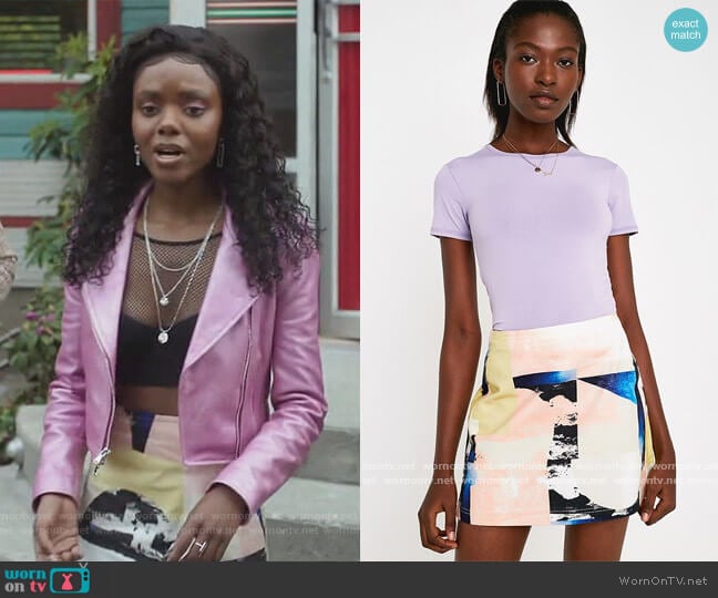 BDG Printed Pelmet Mini Skirt worn by Josie McCoy (Ashleigh Murray) on Riverdale