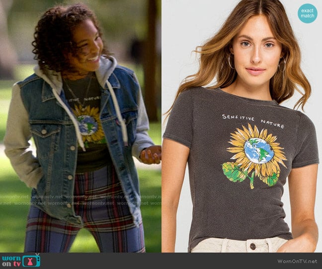BDG Sensitive Nature Womens Tee worn by Angelica Porter-Kennard  on The L Word Generation Q