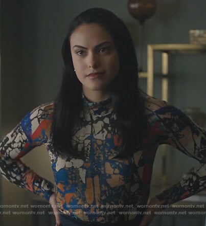 Veronica’s splatter print top on Riverdale