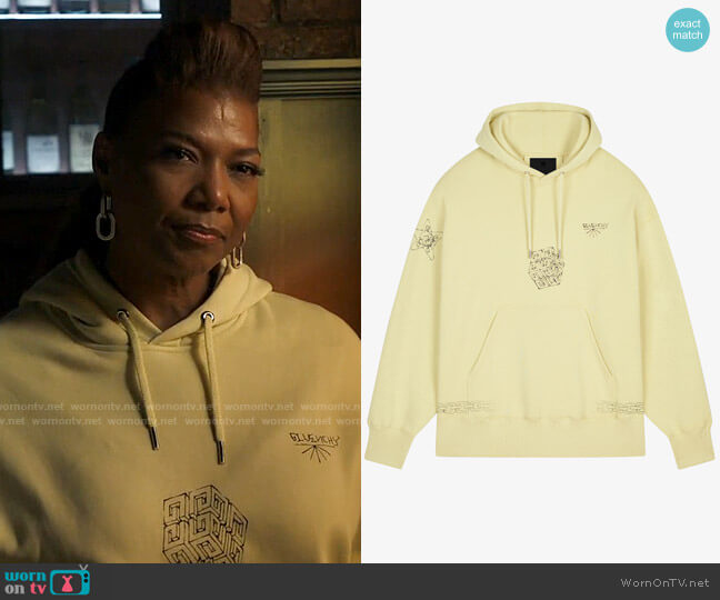 Givenchy 4G GIVENCHY printed oversized hoodie worn by Robyn McCall (Queen Latifah) on The Equalizer