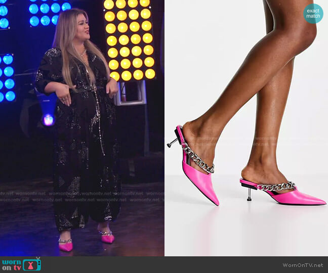 Asos Stevie Chain Detail Mid Heeled Mules in pink worn by Kelly Clarkson on The Voice