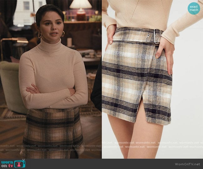 Free People Menswear Ari Wrap Skirt worn by Mabel Mora (Selena Gomez) on Only Murders in the Building