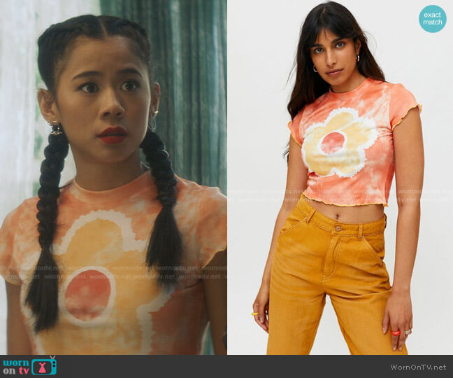 The Ragged Priest Love Tie-Dye Tee worn by George Fan (Leah Lewis) on Nancy Drew