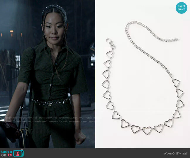 Heart Chain Belt from Urban Outfitters worn by Mary Hamilton (Nicole Kang) on Batwoman