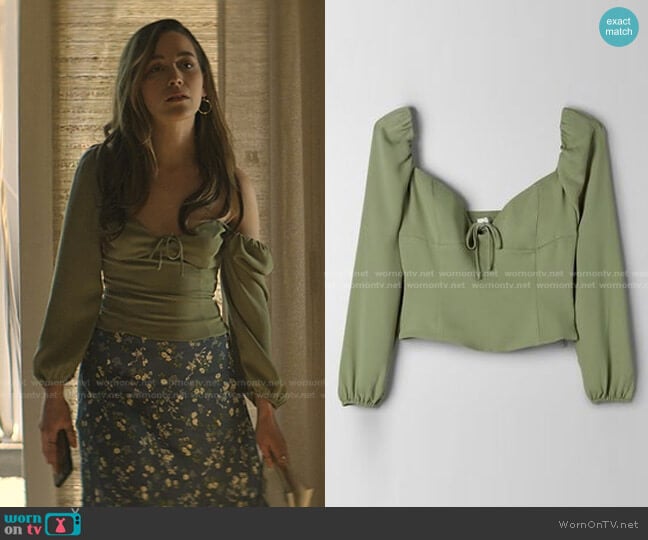 Wilfred Novella Blouse worn by Love Quinn (Victoria Pedretti) on You