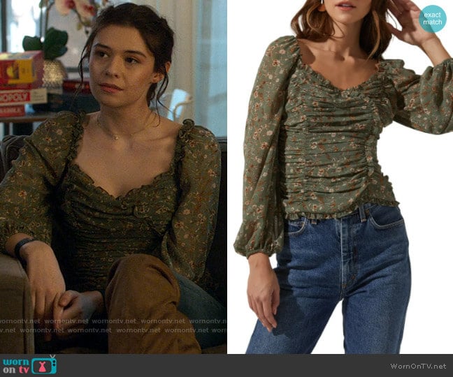 ASTR Floral Ruffle Top worn by Nia Nal (Nicole Maines) on Supergirl