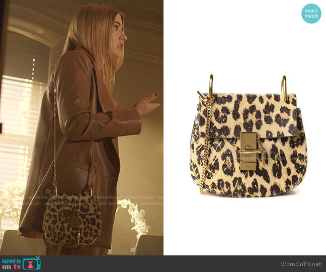 Chloe Drew Mini Shoulder Bag worn by Amanda Carrington (Eliza Bennett) on Dynasty