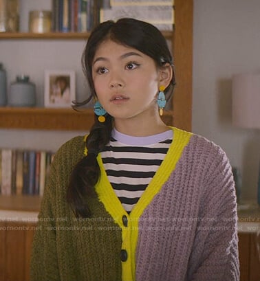 Claudia’s green and purple colorblock cardigan on The Baby-Sitters Club